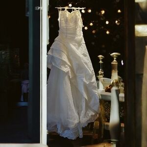 Elegant White Strapless Gown